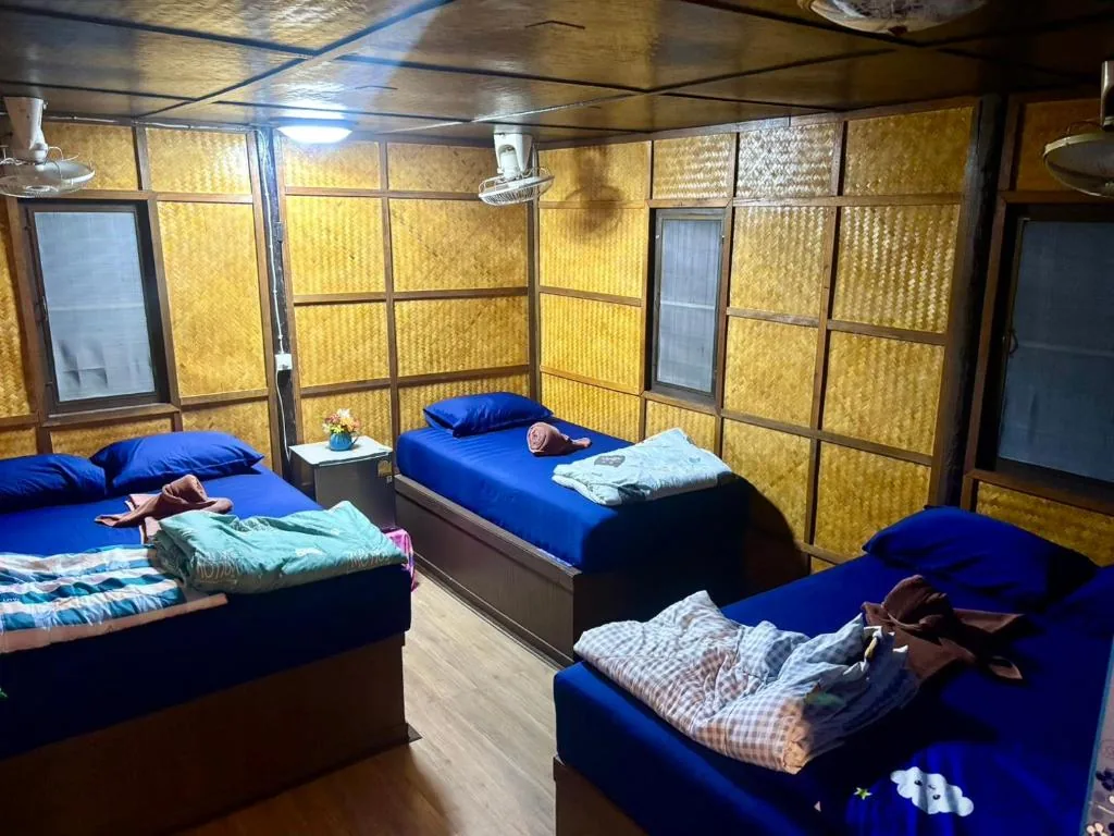 Deluxe Family Suite — New Hut Bungalow