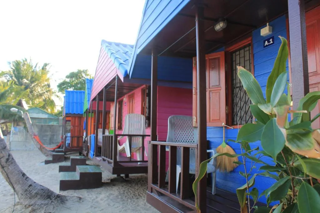 New Hut Bungalow — photo 8